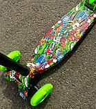 Самокат 3-х колесный maxi граффити салатовый  с фонариком DELANIT (регул.ручка, свет. колеса), фото 2