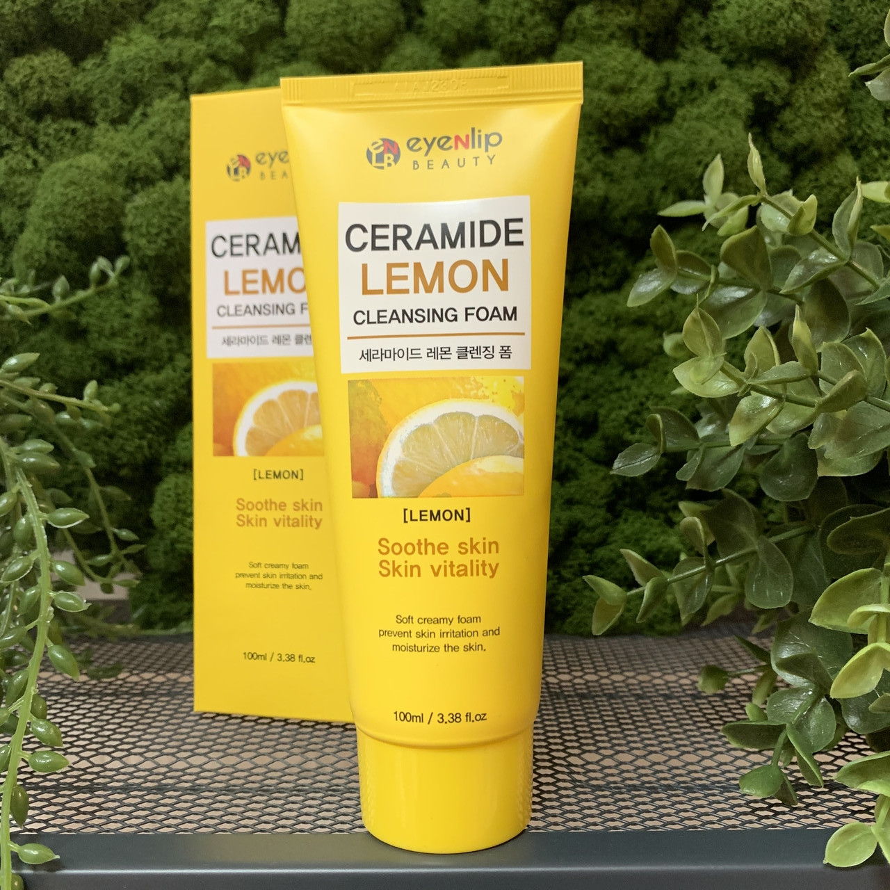 Пенка для умывания с лимоном EYENLIP Ceramide LEMON Cleansing Foam, 100 мл