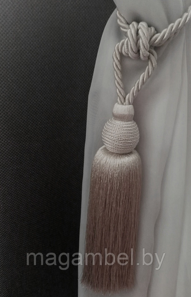 Кисть средняя белая для штор и гардин цвет М51