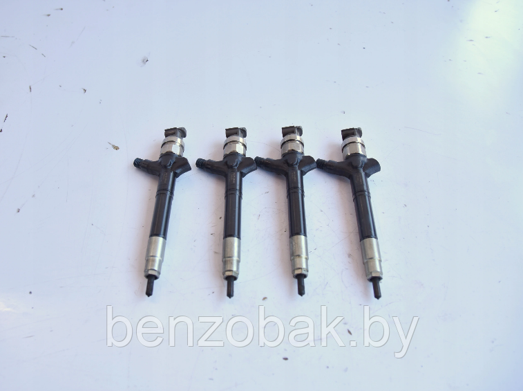 КОМПЛЕКТ ФОРСУНОК ФОРСУНКА 23670-0R050 TOYOTA AURIS 2.0 D4D 1AD-FTV