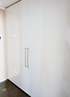 Компланарный шкаф-купе Bortoluzzi (Бортолуцци) с глянцевыми дверьми по индивидуальному проекту
