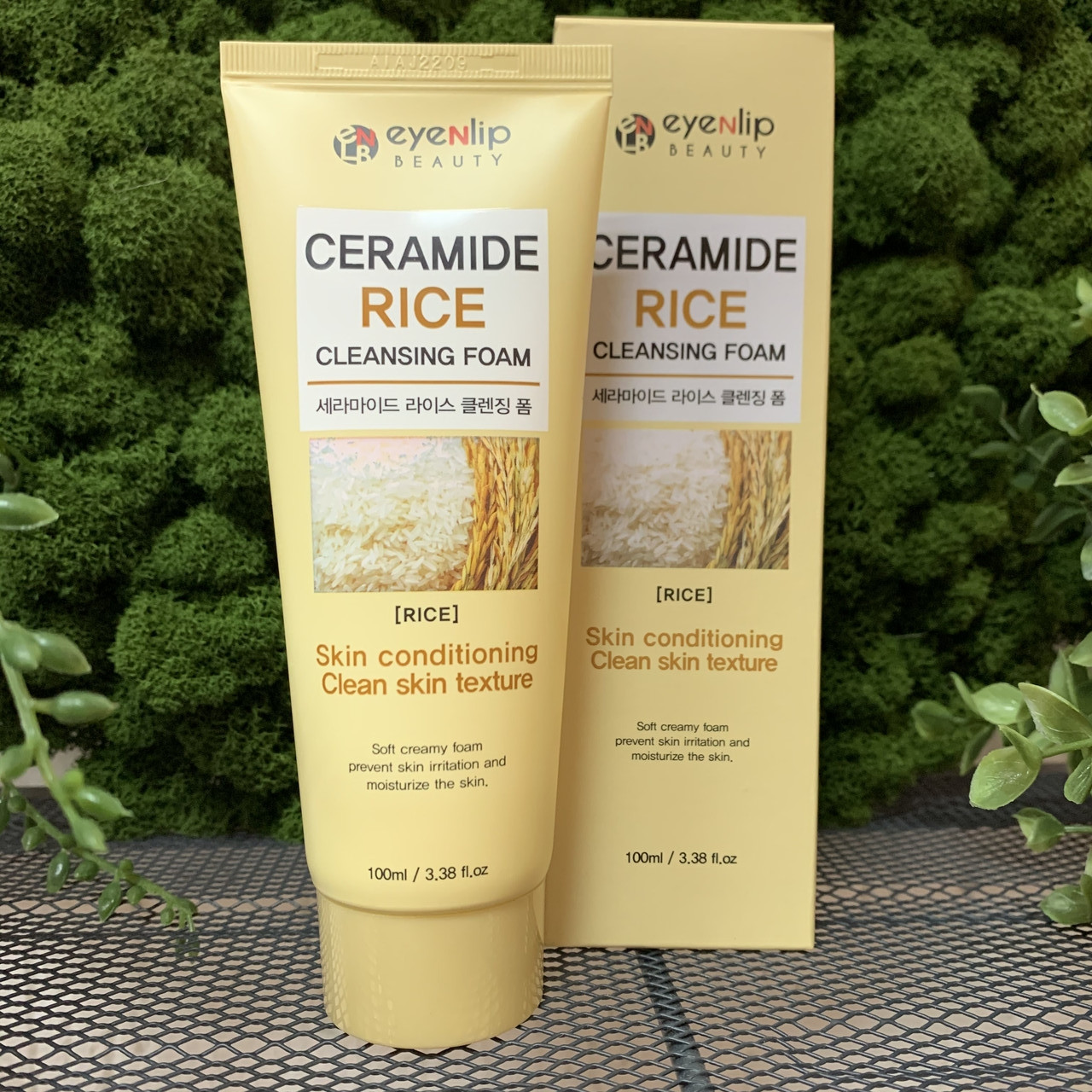 Пенка для умывания с керамидами и экстрактом риса EYENLIP Ceramide Rice Cleansing Foam, 100 мл - фото 1 - id-p130167125