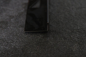 Профиль L образный из нержавеющей стали черный 10мм 2,7м