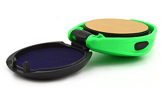 Полуавтоматическая оснастка Colop Stamp Mouse R40 для клише печати ø40 мм, корпус неон зеленый
