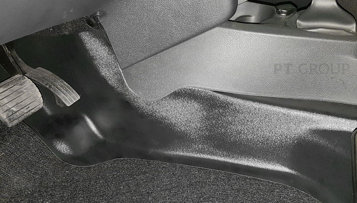 Накладки на ковролин (ABS) (4 шт) RENAULT Sandero, Sandero Stepway с 2014 - фото 2 - id-p131310757