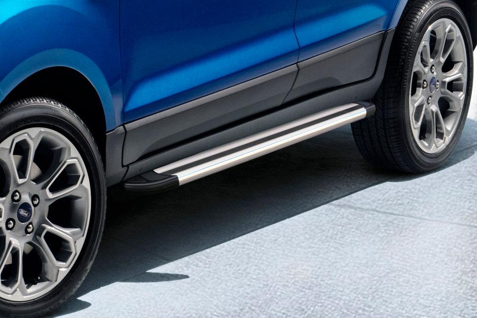 Пороги алюминиевые Luxe Silver 1600 серебристые на Ford EcoSport (2017) - фото 1 - id-p131425165