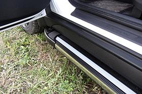 Пороги алюминиевые Luxe Black 1700 черные на Hyundai Tucson 4WD (2015)