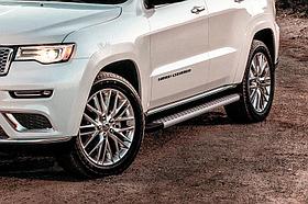 Пороги алюминиевые "Standart Silver" 1550 серебристые Jeep GRAND CHEROKEE (2013)