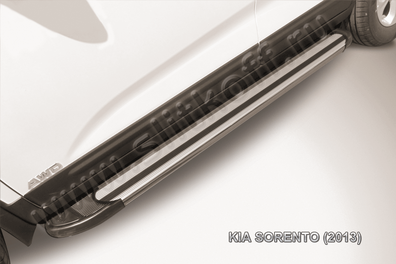 Пороги алюминиевые "Luxe Silver" на KIA Sorento (2013)
