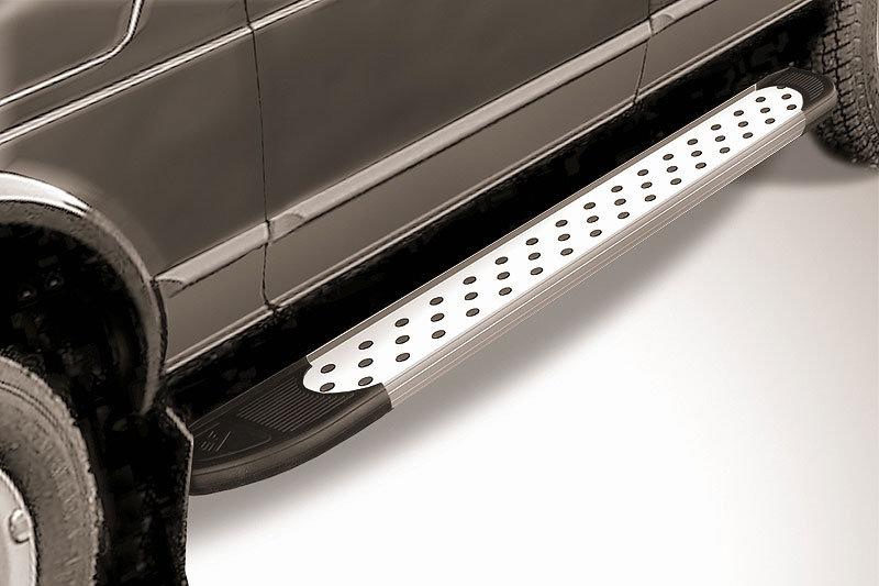 Пороги алюминиевые "Standart Silver" 1700 серебристые Lada 4x4 (ВАЗ 21213 NIVA 5-дверная) - фото 1 - id-p131425379