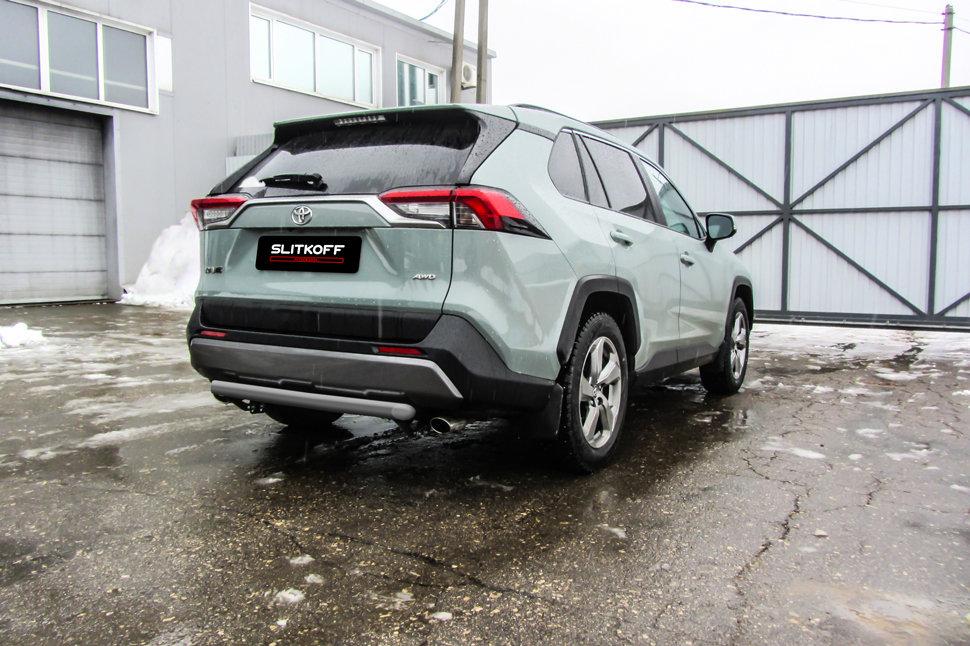 Защита заднего бампера d57 серебристая TOYOTA RAV4 (2019)