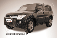 Кенгурятник d76 низкий черный Mitsubishi Pajero IV