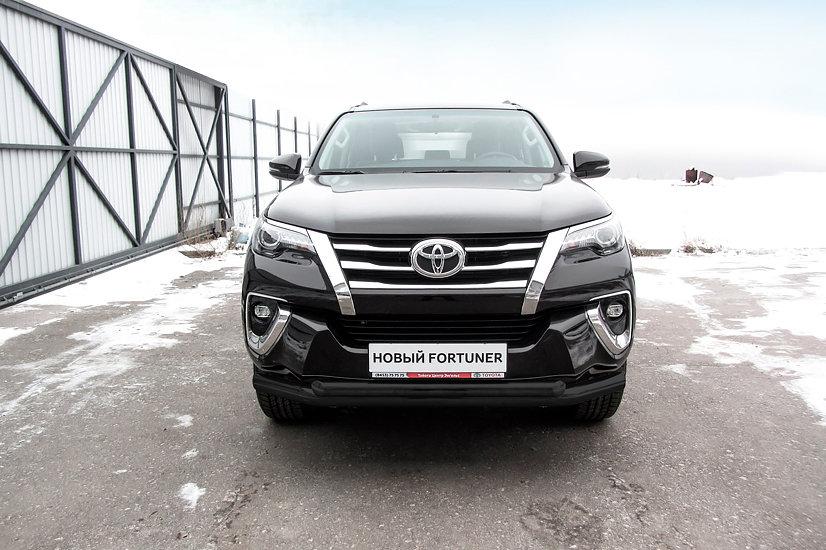 Защита переднего бампера d76+d57 двойная черная Toyota Fortuner (2017)