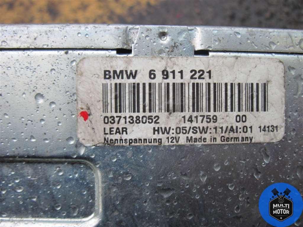 Блок радио BMW 5 (E39 ) (1995-2003) 3.0 TD M57 D30 (306D1) - 184 Лс 2002 г. - фото 1 - id-p131719416