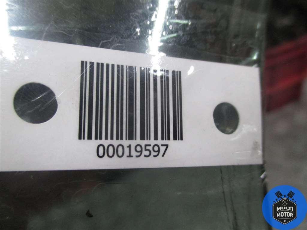 Стекло двери передней левой CITROEN C3 I (2002-2009) 1.4 HDi 8HZ (DV4TD) - 70 Лс 2005 г. - фото 1 - id-p131723391