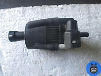 Насос (моторчик) омывателя стекла RENAULT MEGANE I (1996-2003) 1.6 i K7M 702 - 90 Лс 1998 г.