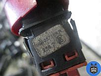 Кнопка аварийной сигнализации CITROEN C3 I (2002-2009) 1.4 i KFV (TU3JP) - 73 Лс 2007 г.