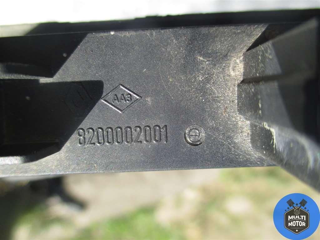 Кнопка открытия багажника RENAULT ESPACE IV (2002-2009) 2.2 DCi G9T 742 - 150 Лс 2004 г. - фото 1 - id-p131724114