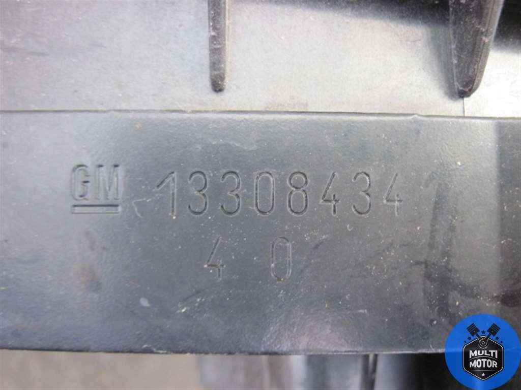 Полка аккумулятора OPEL ASTRA J (2009-2014) 1.3 CDTi A 13 DTE - 95 Лс 2011 г. - фото 3 - id-p131729354