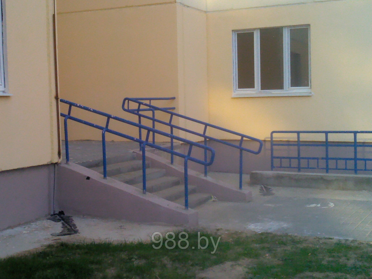 Ограждения металлические (перила, ограждения для подвалов, балконов, лоджий) - фото 3 - id-p9311420