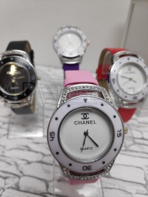 Часы наручные женские кварцевые Chanel Розовый