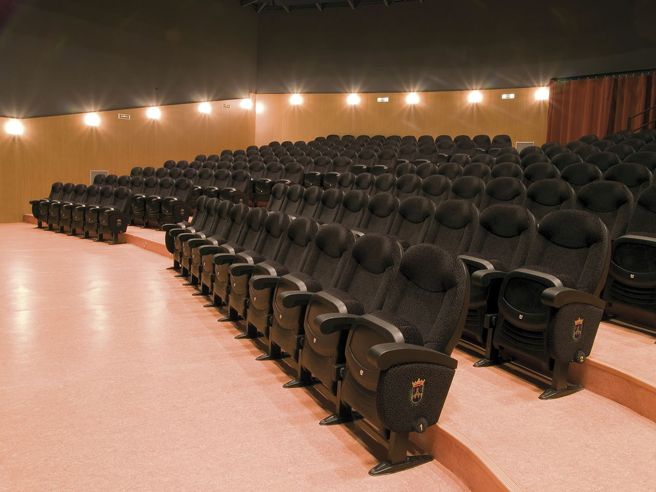 Кресло для кино и конференцзала Люксор - фото 9 - id-p6701535