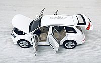 Металлическая инерционная модель Audi Q7 1:24 ЗВУК И СВЕТ ФАР