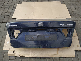 Крышка (дверь) багажника SEAT Toledo 1999