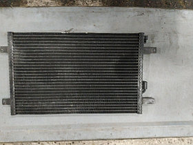 Радиатор кондиционера Volkswagen Sharan 1999