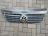 Решетка в бампер Volkswagen Transporter T5 2008