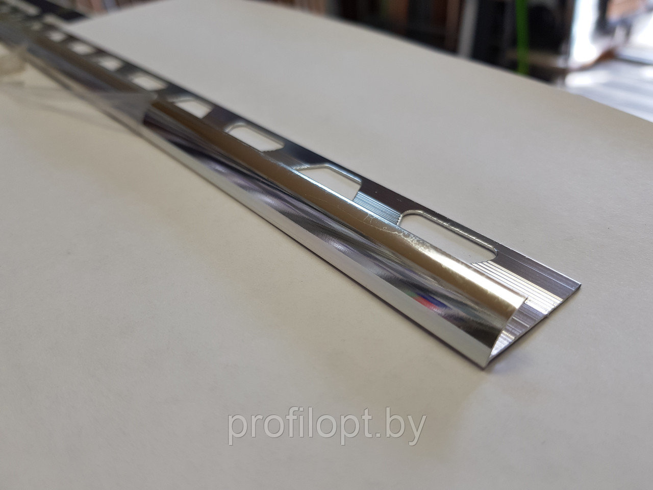 Уголок для плитки алюминиевый полукруглый 8мм серебро глянец (полированный), 270 cм - фото 1 - id-p132965397