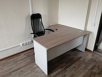 Кресло Стол Тумба для офисного работника. Столешница 22 мм. Наличие на складе