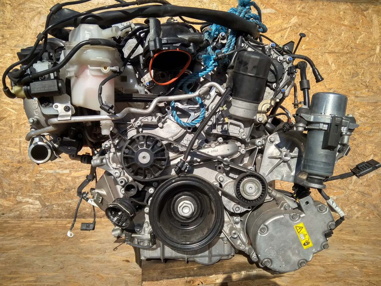 Двигатель без навесного на Mercedes-Benz GLS-Класс X166 - фото 2 - id-p133347599