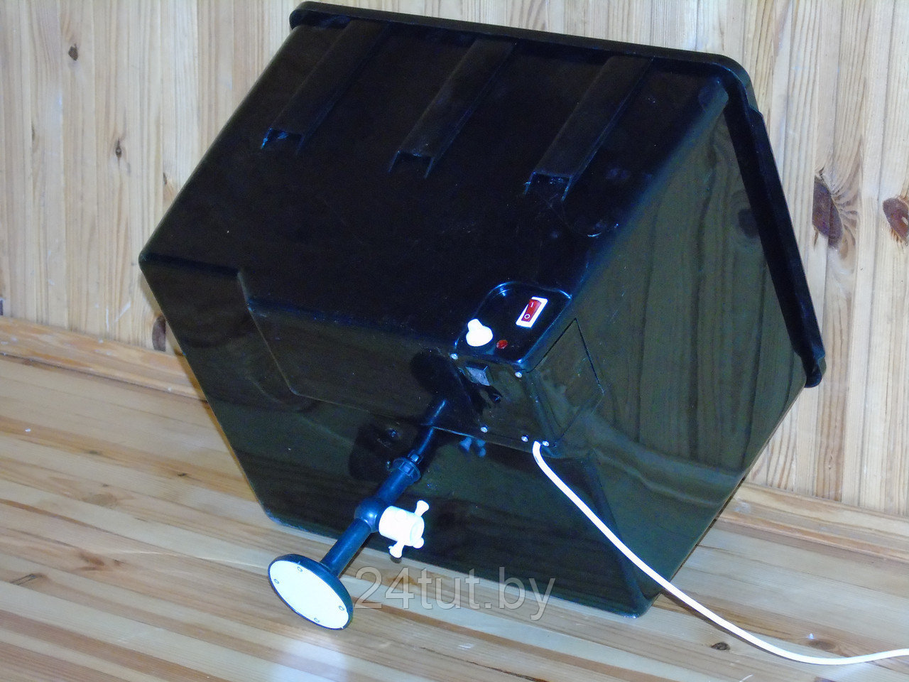 Бак для душа ЭВБО-55 ЭлБЭТ с металлическим шаровым краном (уровень воды) - фото 4 - id-p133690486