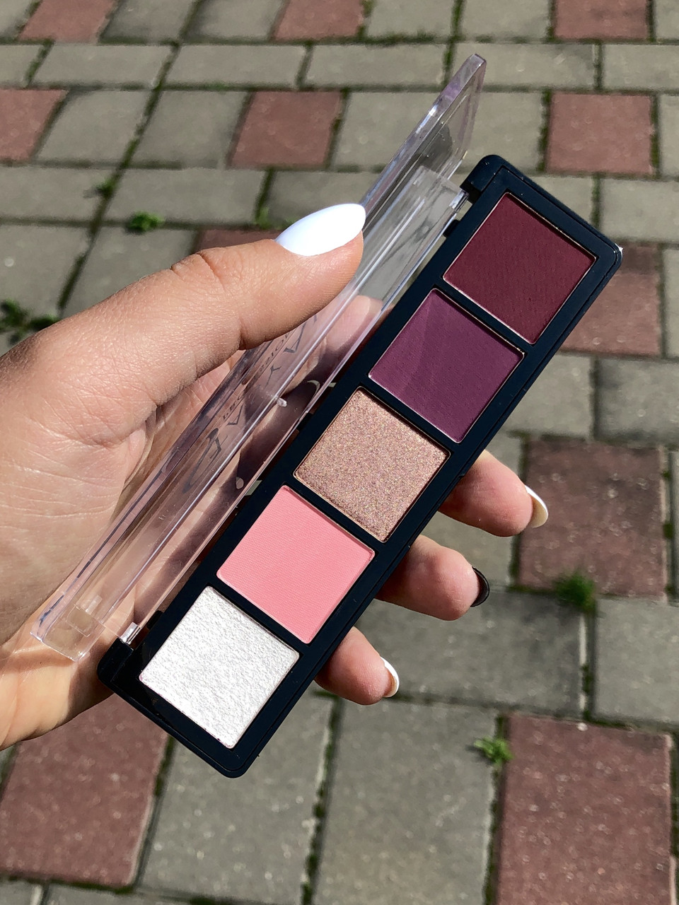 EYESHADOWS PALETTE E07 Pink robin