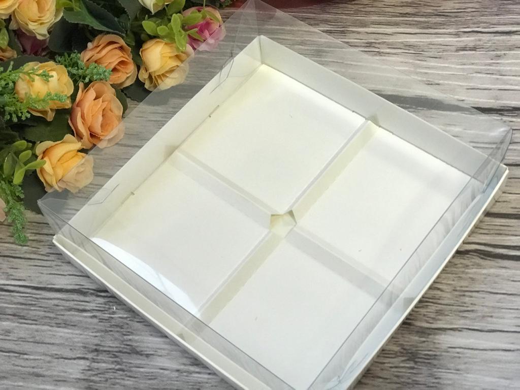 Коробка для 4 муссовых пирожных с пластиковой крышкой Белая, 170х170х h60 мм - фото 1 - id-p134042519
