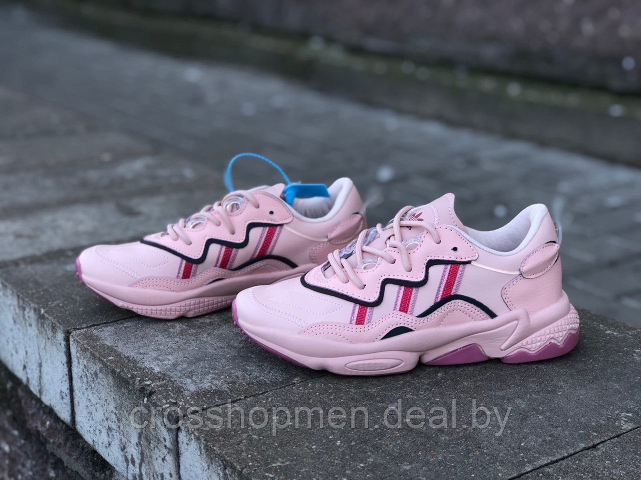 Кроссовки Adidas Ozweego - фото 1 - id-p134054710