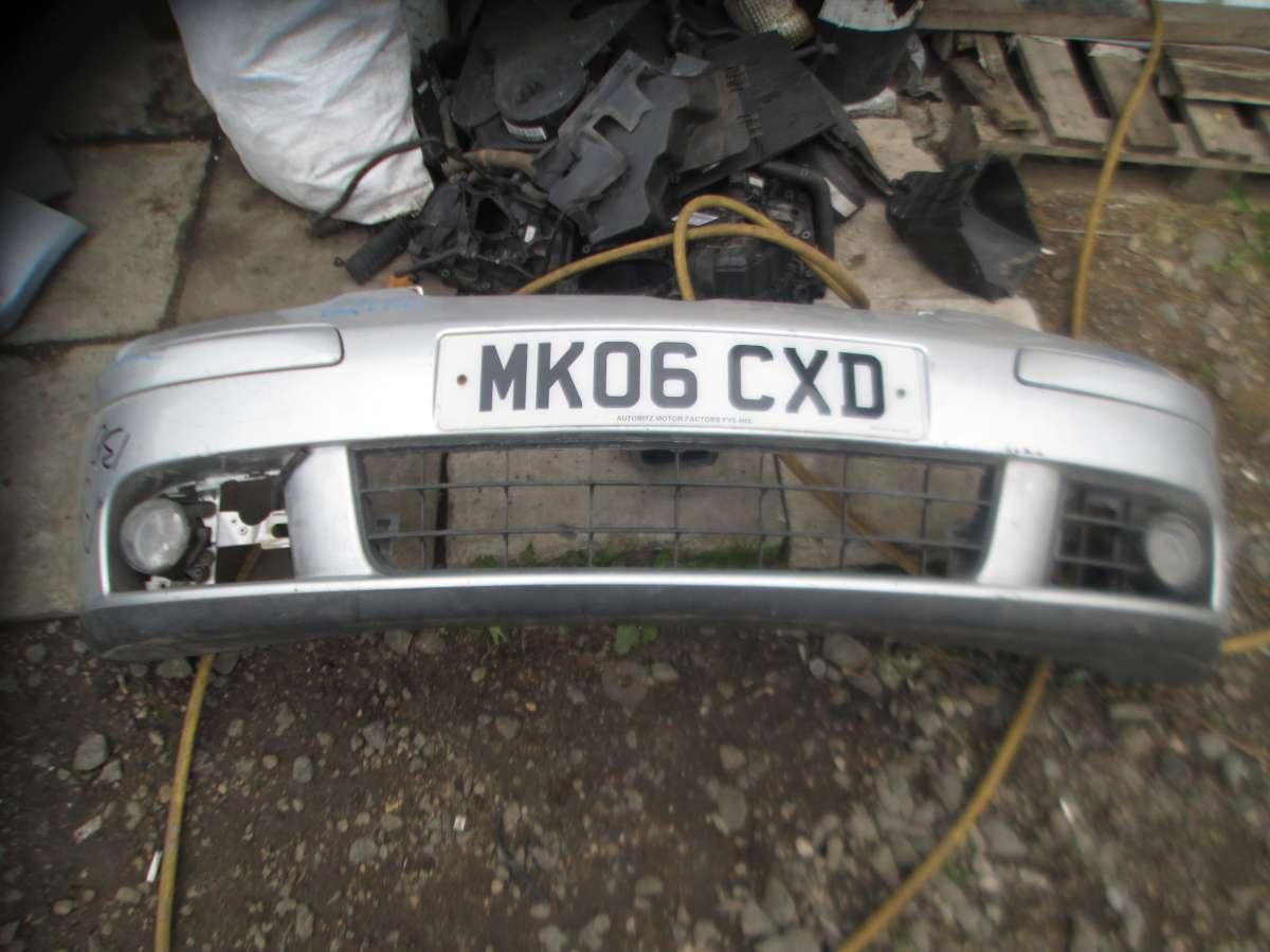 Бампер передний Volkswagen Golf 5, Фольксваген Гольф 5 2004-2008 гг.в.