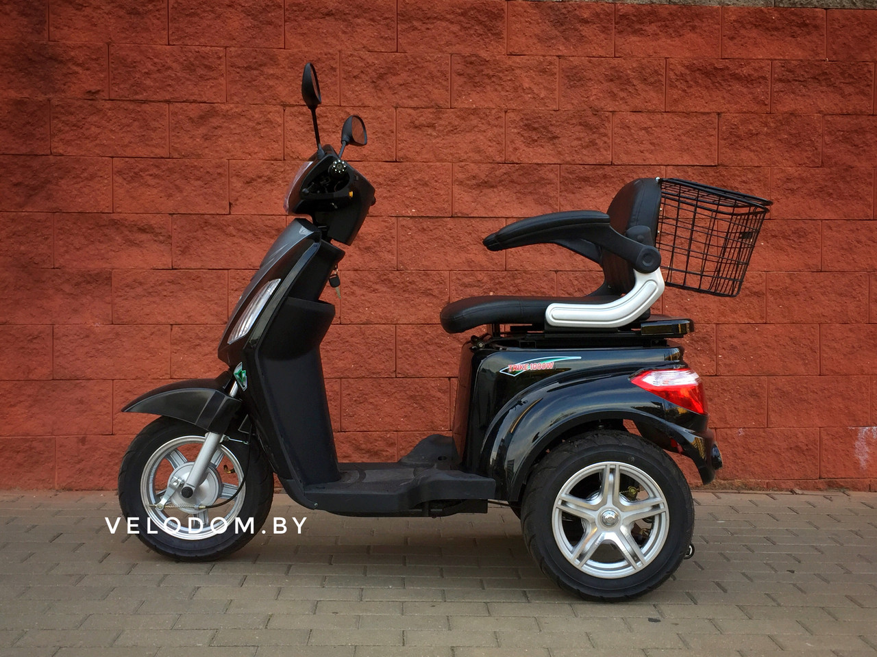 Volteco Trike New черный электроскутер