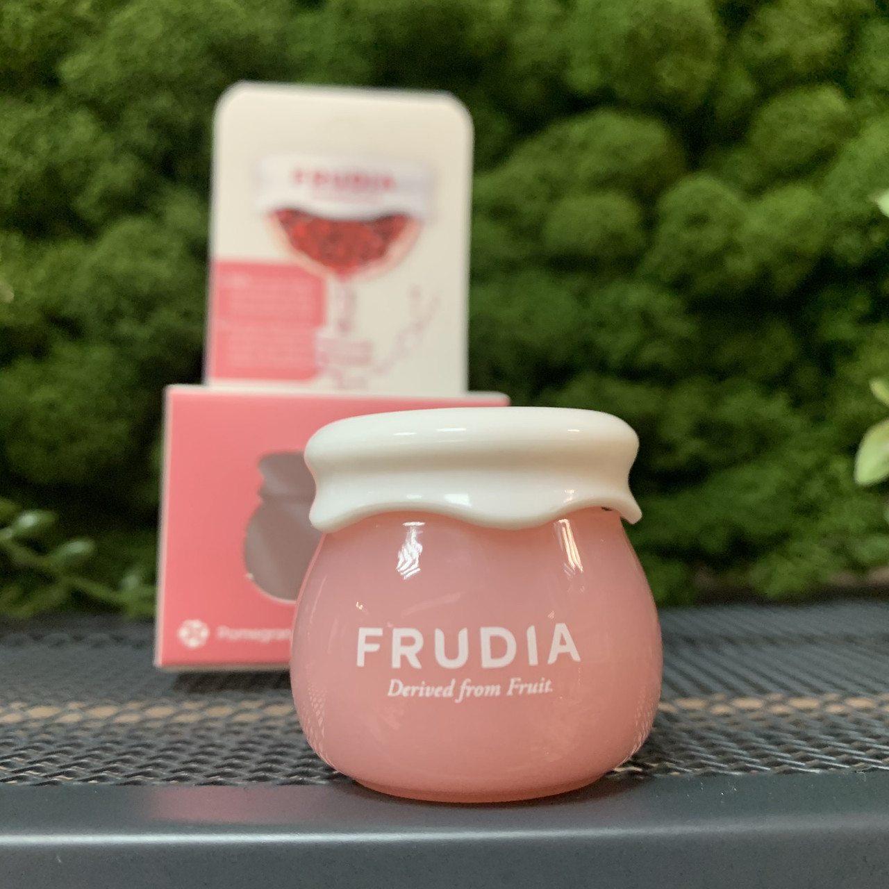 Питательный крем-пудинг для лица с экстрактом граната (миниатюра) Frudia Pomegranate Nutri-Moisturizing Cream