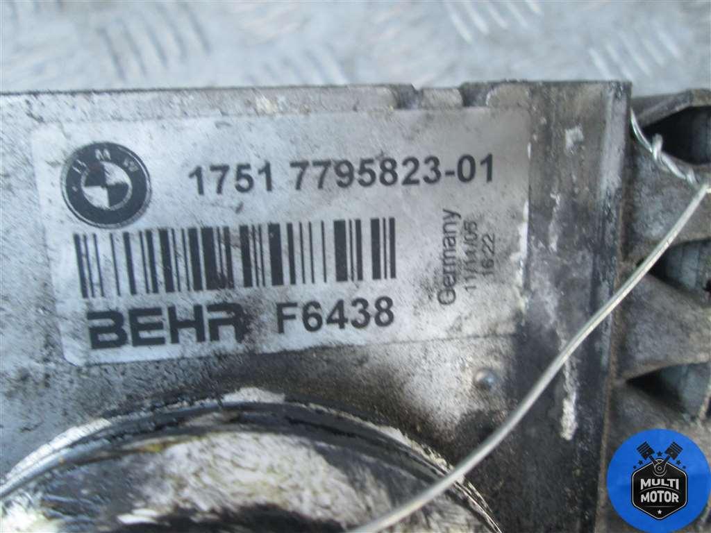 Радиатор интеркулера BMW 5 (E60/E61) (2003-2010) 3.0 TD M57 D30 (306D2) - 211 Лс 2005 г. - фото 2 - id-p134949494