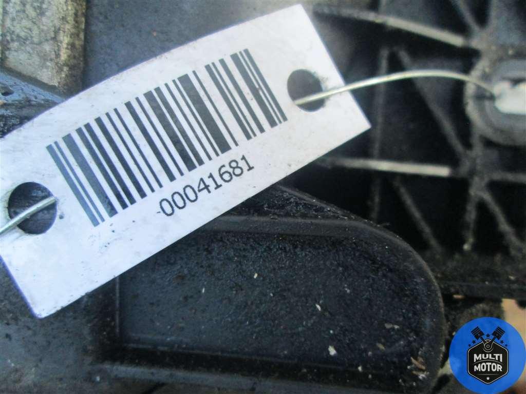 Радиатор интеркулера BMW 3 (E90 ) (2005-2013) 3.5 TD M57 D30 (306D5) - 286 Лс 2006 г. - фото 4 - id-p134949530