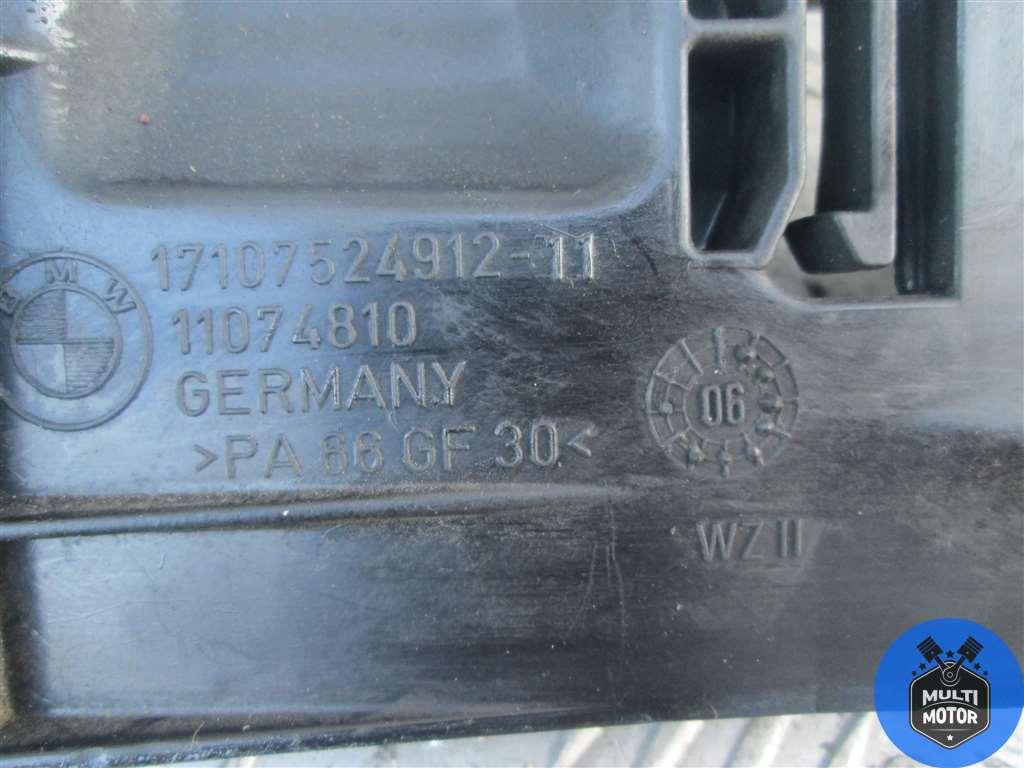 Дефлектор радиатора BMW 3 (E90 ) (2005-2013) 3.5 TD M57 D30 (306D5) - 286 Лс 2006 г. - фото 2 - id-p134949457