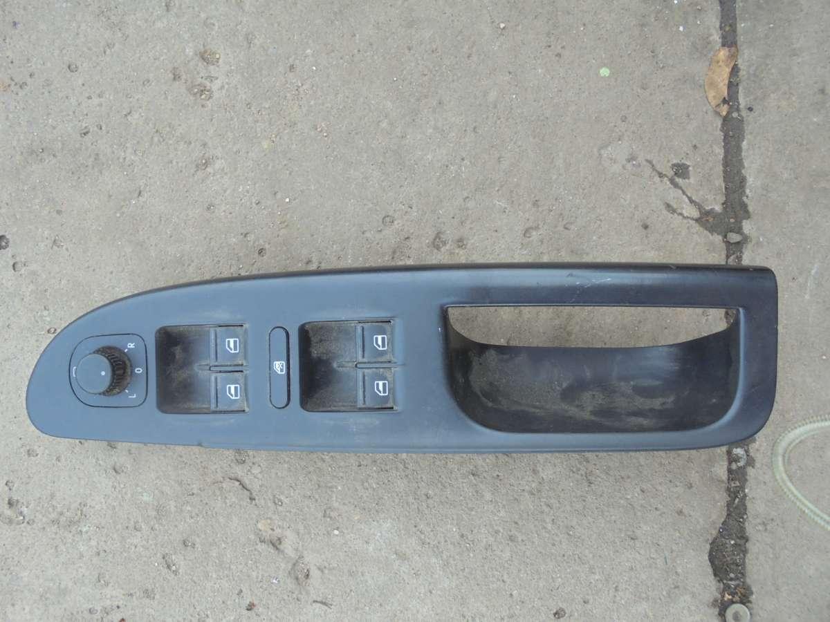 Кнопки стеклоподьемников Volkswagen Passat B6, Фольксваген Пассат Б6 2005-2010 гг.в.