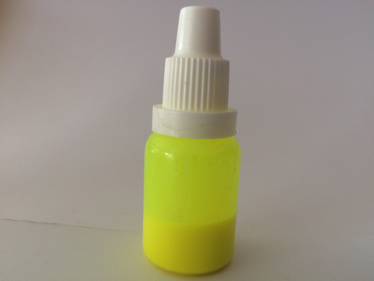 FLUER Желтый 5гр Краситель для эпоксидной смолы - фото 1 - id-p135204254