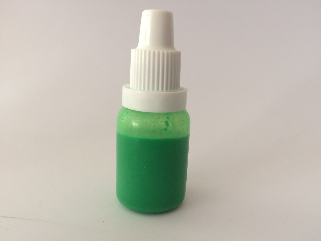 FLUER Зеленый 10гр Краситель для эпоксидной смолы - фото 1 - id-p135204258