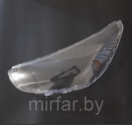 Стекло фары Hyundai Solaris RB левое 2010-2014 дорестайлинг левое