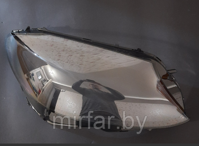 Стекло фары Mercedes C-CLASS W205 2014-2017 правое
