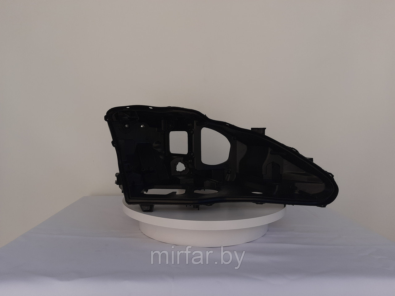 Корпус фары Lexus IS 2 IS250 IS300 2005-2010 правый