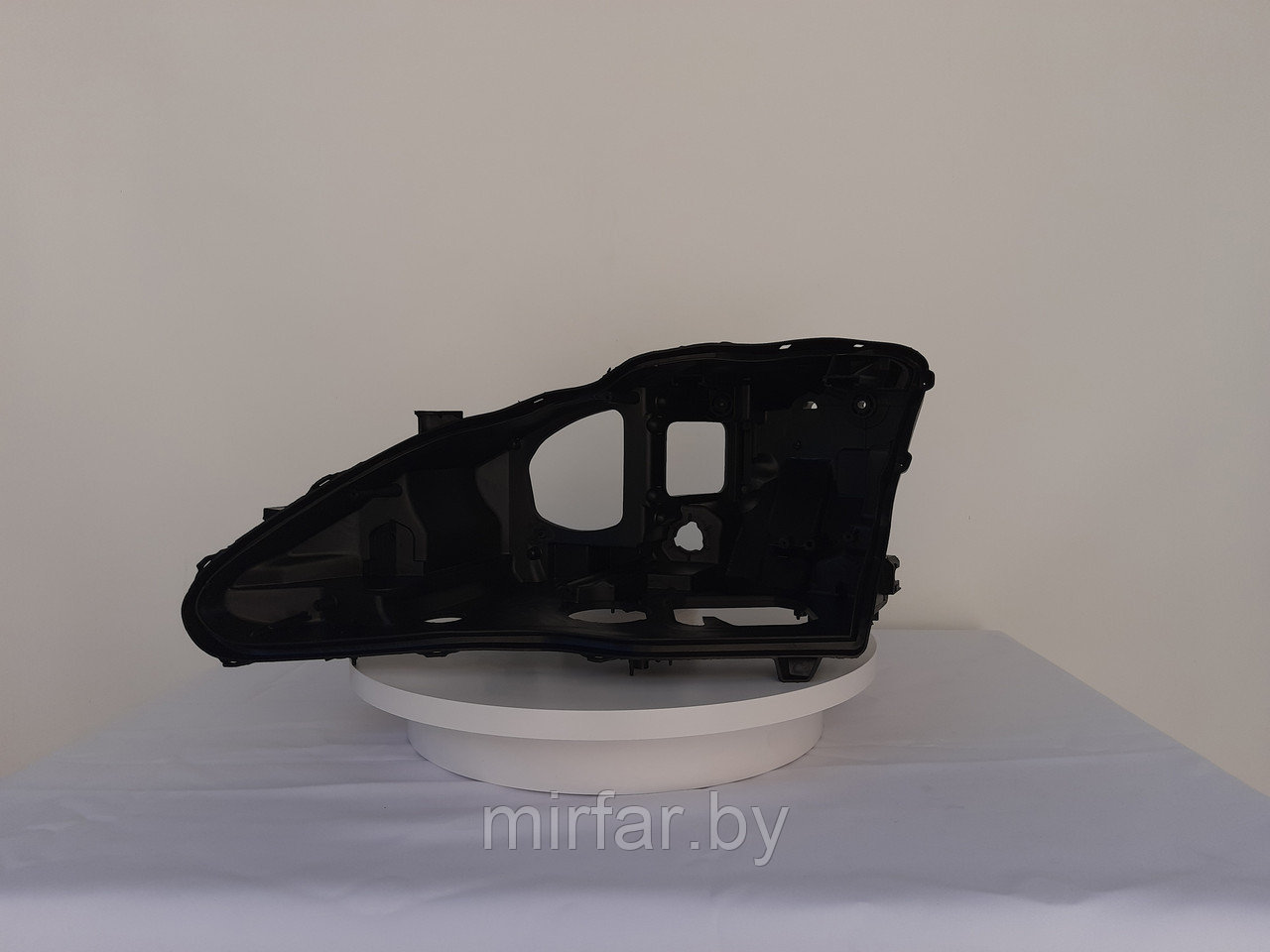 Корпус фары Lexus IS 2 IS250 IS300 2005-2010 левый